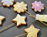 A picture of step 4 of Cookie Bouquet.