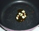 A picture of step 3 of Spaghetti Aglio, Olio e Peperoncino with Refreshing Lemony Seafood.