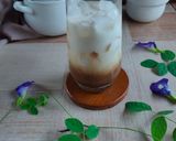 Foto langkah ke 4 dari resep Butterfly Pea Coffee Latte.