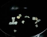 A picture of step 4 of Tom Yum Ramen.