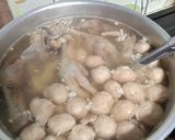 Foto langkah ke 5 dari resep Kuah Bakso Ayam.