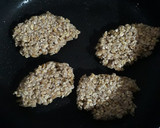 Foto del paso 2 de la receta: Galletas de avena y manzana sin harina