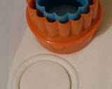 Vickys Minion Bob Cake (Decorating Idea) recipe step 7 photo