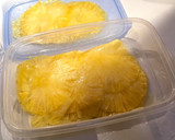 Foto del paso 1 de la receta: Paquetitos de piña con crema
