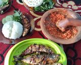 Foto langkah ke 4 dari resep Ikan panggang pindang nasi uduk.