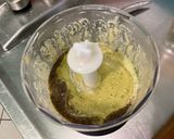 Une image de l'étape 6 de Sauce salade à l'ail des ours.