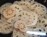 清炒藕片 Stirfry Lotus Roots的食譜步驟2照片