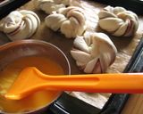 A picture of step 12 of Spiral Anpan Made with a Bread Machine.