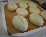 A picture of step 7 of Milk Bread Topped with Sugar.