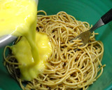 Foto del paso 3 de la receta: Tortilla de fideos rellena (al horno)