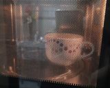 Foto del paso 3 de la receta Bizcocho rápido individual a la taza en microondas