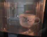 Foto del paso 3 de la receta: Bizcocho rápido individual a la taza en microondas