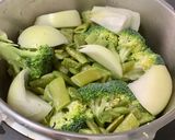 Foto del paso 2 de la receta: Crema de brócoli ligera