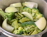 Foto del paso 2 de la receta: Crema de brócoli ligera