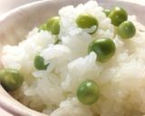A picture of step 6 of Fluffy Bean Rice (Rice with Peas).