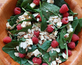 Foto del paso 1 de la receta: Ensalada de kale, espinacas y frambuesas