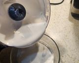A picture of step 4 of Strawberry Cheese Cake in Cup.