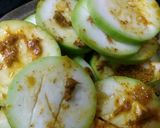 A picture of step 1 of Doodhi ki sabzi (kaddu).