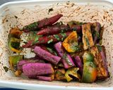 Une image de l'étape 13 de Aubergines chinoises, poivron vert et piments rouges marinés grillés à la plancha.