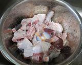 Foto langkah ke 1 dari resep Sup ayam kampung.