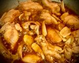 Hình bước làm 4 của món Cánh Gà Kho Gừng