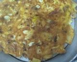 A picture of step 4 of Pakistani Spanish omlette.