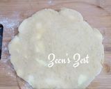 A picture of step 4 of Homemade Apple Pie.