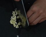 香腸炒高麗菜的食譜步驟4照片
