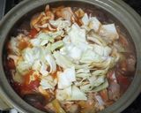 A picture of step 5 of Tomato Hot Pot.