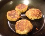 A picture of step 5 of Macrobiotic Soy Hamburger Patties.