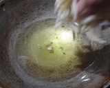 A picture of step 3 of Crispy Noodles Chaat.