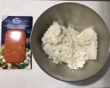 Foto del paso 1 de la receta Bola de arroz con salmón (Onigiri de salmón)