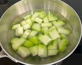 Hình bước làm 1 của món Su Su Ngâm Chua Ngọt