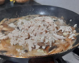 Foto del paso 2 de la receta: Sándwich de pollo-champiñón con queso azul