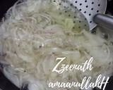 A picture of step 2 of Hyderabadi Chicken Sofiyani Kachchi Aqhni Dum Biryani.