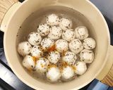 Foto langkah ke 1 dari resep Fish Ball Soup.