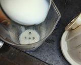 A picture of step 1 of Cashews khus milk smoothie😋.