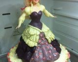 Foto langkah ke 7 dari resep Barbie Cake.