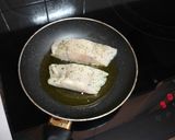 Foto del paso 1 de la receta: Tortillitas de fogonero y palitos de cangrejo con salsa rosa