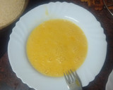 Foto del paso 2 de la receta: Merluza empanada con papas cocidas, zanahoria y huevo duro