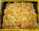 Une image de l'étape 1 de Gâteau crumble à l'abricot.