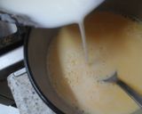 A picture of step 5 of My Peachy Custard and Whipped Cream 😀.