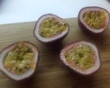 Foto del passaggio 1 della ricetta Tartare di tonno con mousse di frutto della passione