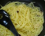A picture of step 6 of Aglio, Olio, e Peperoncino.