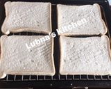 A picture of step 2 of BREAD Pizza:.