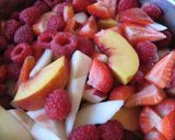 A picture of step 4 of Peach, Berry and Pear Cobbler.