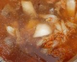 Foto langkah ke 2 dari resep Kimchi Guk (sup kimchi).