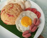 Foto langkah ke 4 dari resep Nasi Goreng prakarya tugas sekolah adek.