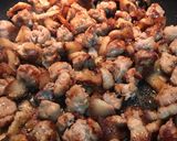 Foto del paso 5 de la receta: Botifarra o longaniza fresca con setas variadas de temporada 🍁🍄🍂