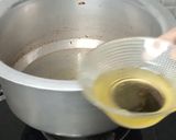 A picture of step 2 of Degi white chana pulao biryani.